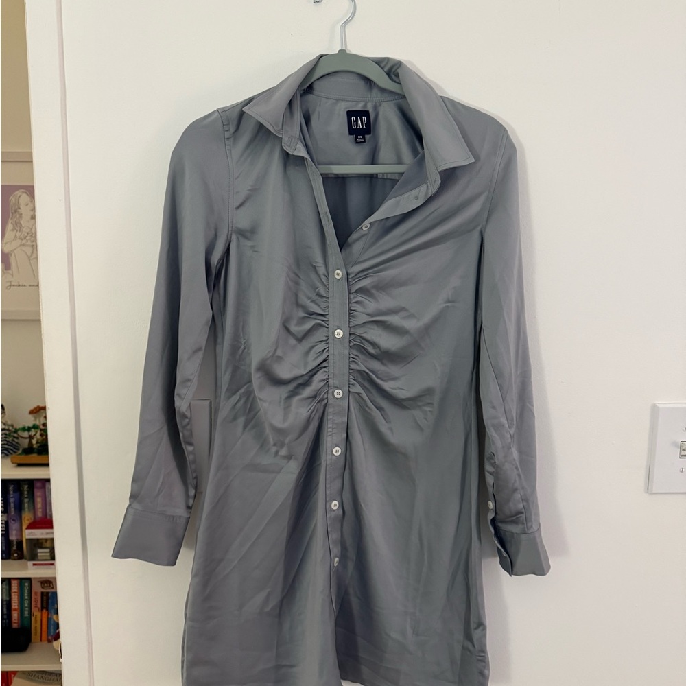 GAP Women’s Satin Ruched Mini Shirtdress